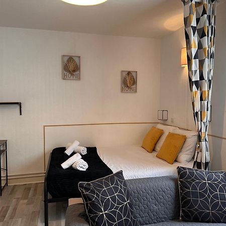 Orleans Centre Proche Gare - Appartement Fonctionnel Residence Calme Parking Prive Gratuit - Le Central Elegance Екстер'єр фото